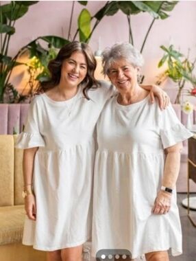 Jillian Harris Cream Short Sleeve Top